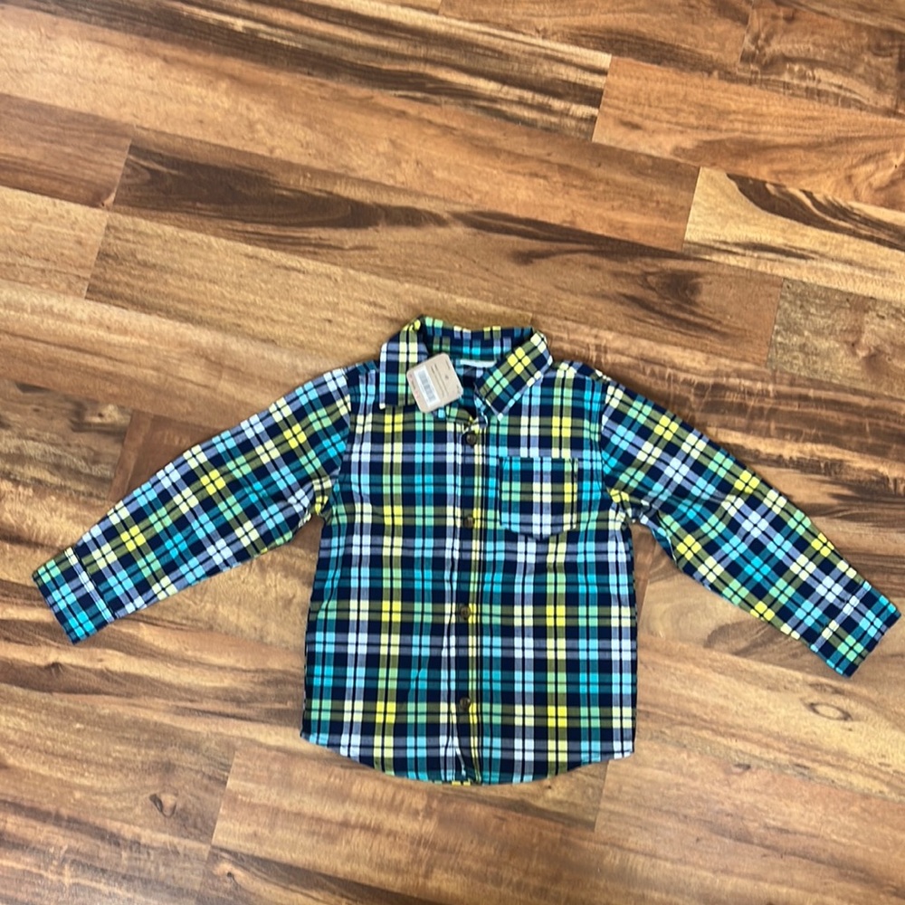 NWT crazy 8 boys button long sleeve shirt. Size 4T